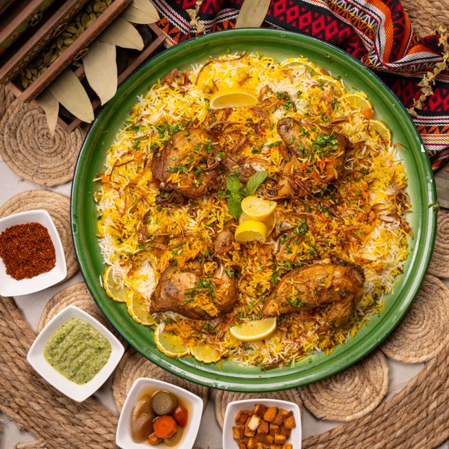 Yassa poulet avec oignons et citron confit