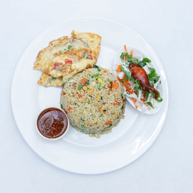Formule déjeuner avec riz et yassa poulet